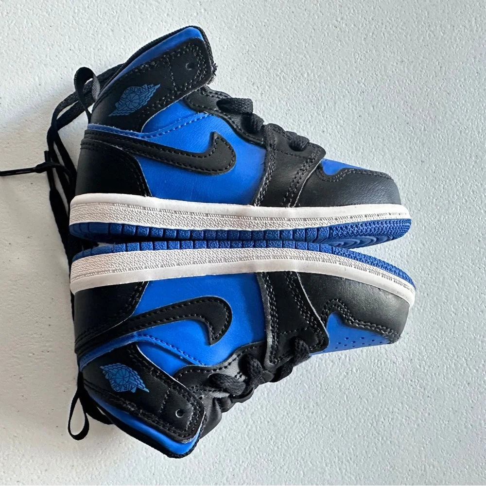 Jordan 1 Mid ‘Royal Blue’ toddler size 7C - Picture 6 of 16